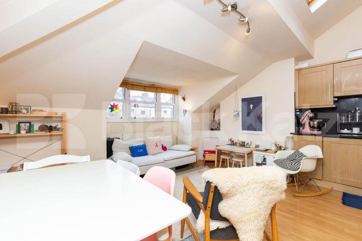  Two double bedroom flat located moments from the vibrant Crouch End Broadway Crouch Hill, Crouch End